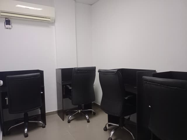Office for 4